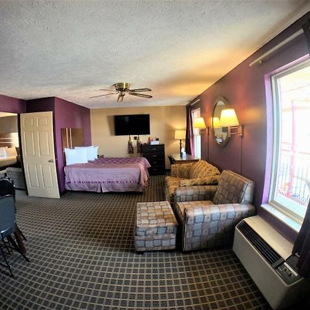 Star Plus Inn & Suites Selmer Экстерьер фото