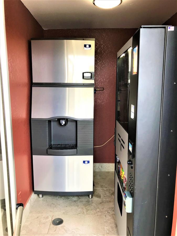 Star Plus Inn & Suites Selmer Экстерьер фото