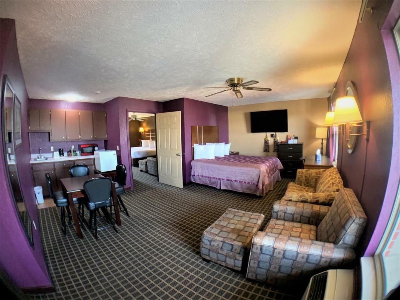 Star Plus Inn & Suites Selmer Экстерьер фото